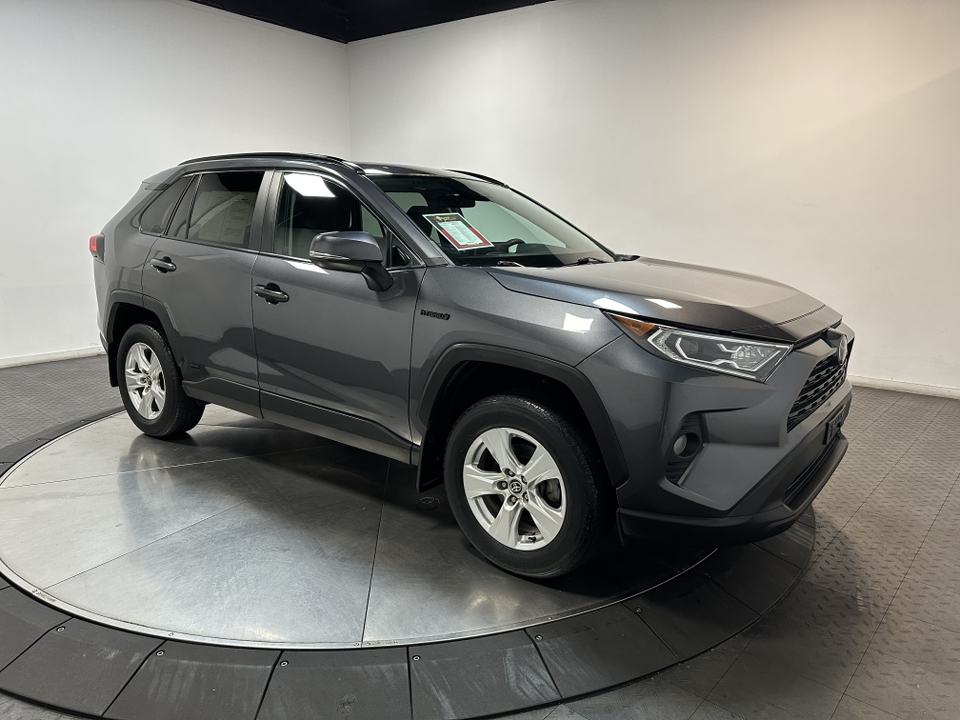 2021 Toyota RAV4 Hybrid XLE 1