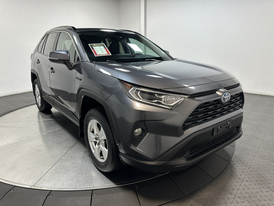 2021 Toyota RAV4 Hybrid XLE 2