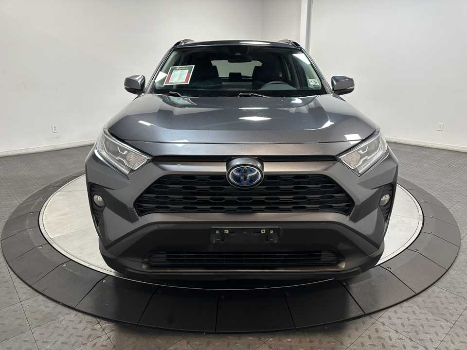 2021 Toyota RAV4 Hybrid XLE 4