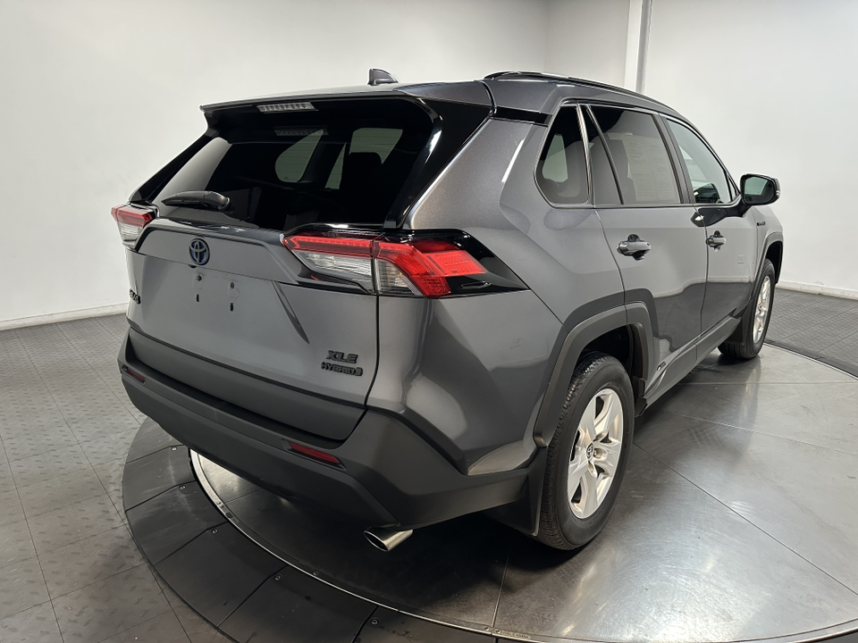 2021 Toyota RAV4 Hybrid XLE 13