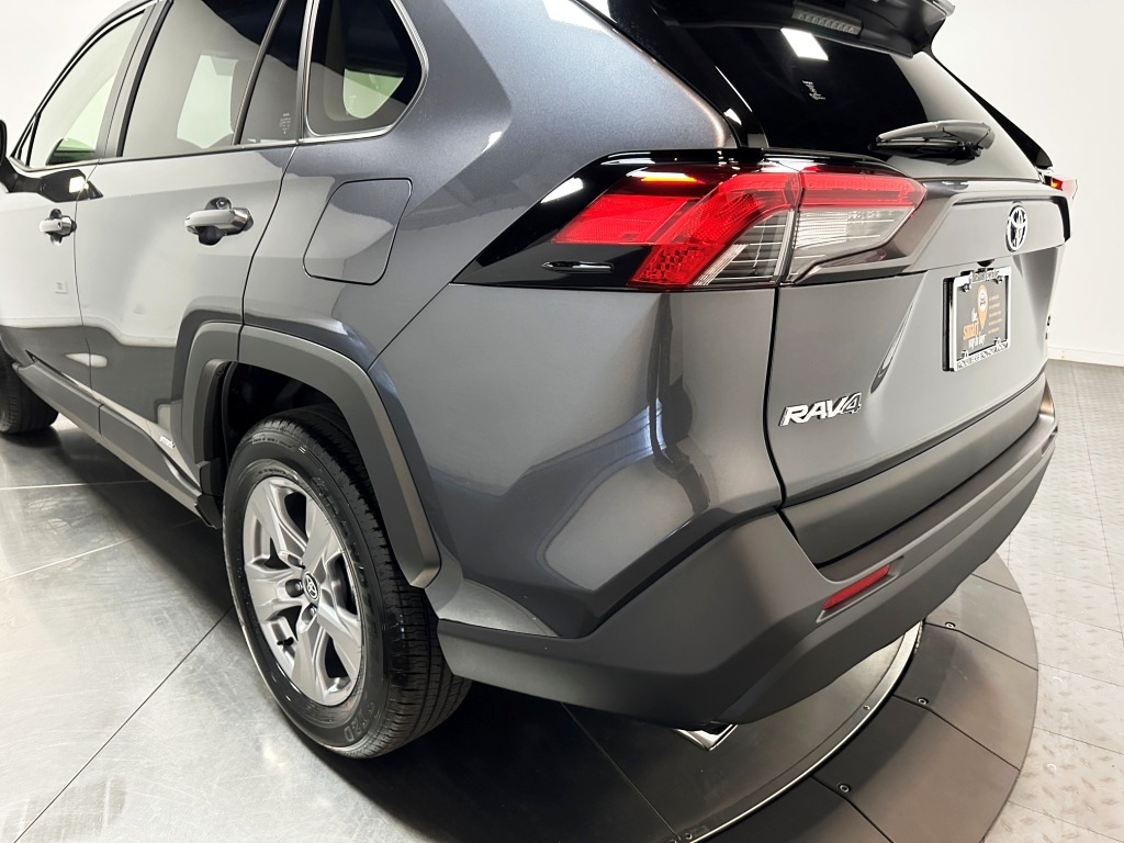 2025 Toyota RAV4 Hybrid XLE 7