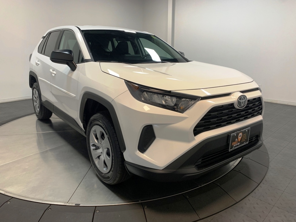 2025 Toyota RAV4 LE 2