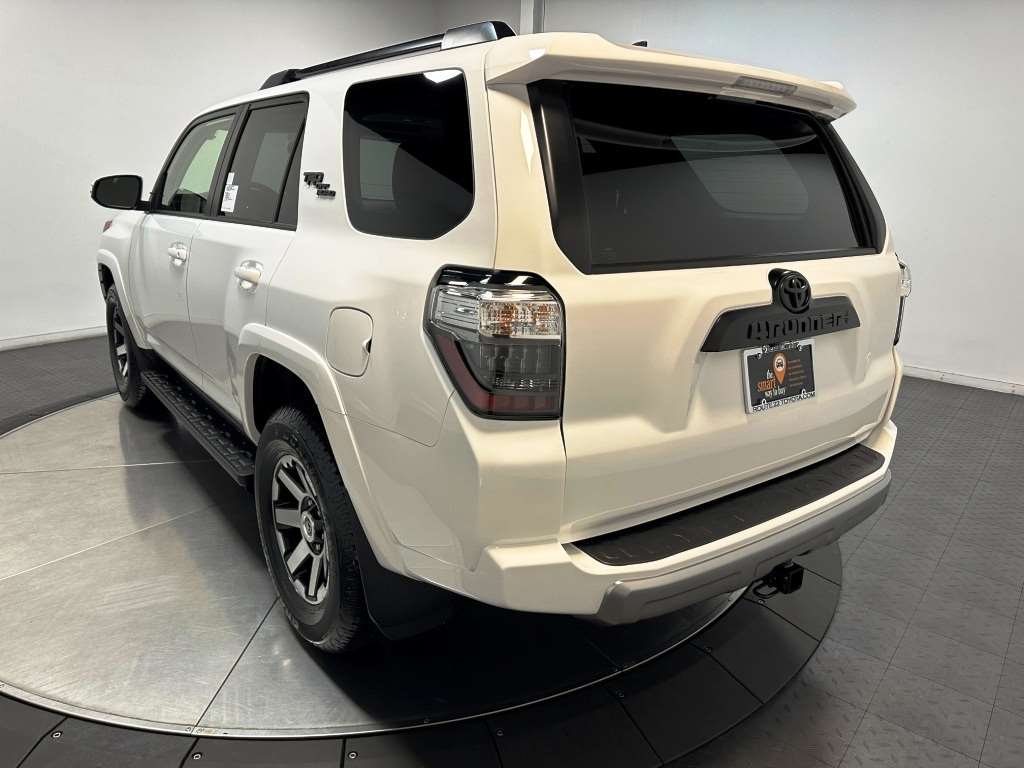 2024 Toyota 4Runner TRD Off Road Premium 6