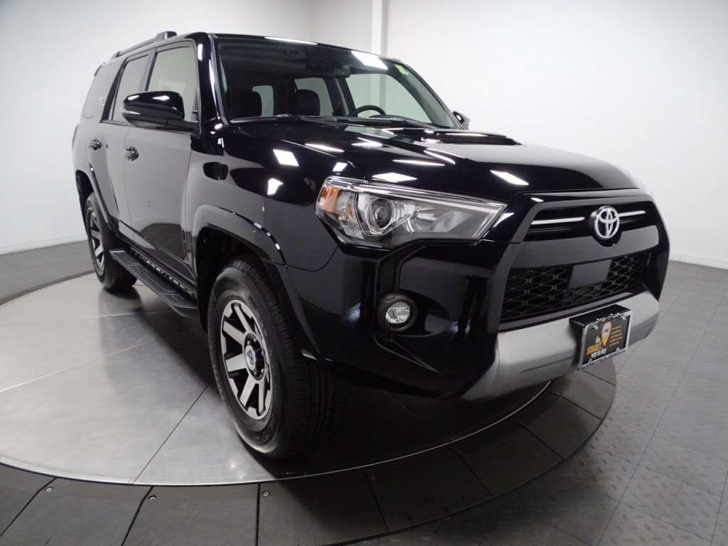 2024 Toyota 4Runner TRD Off Road Premium 1