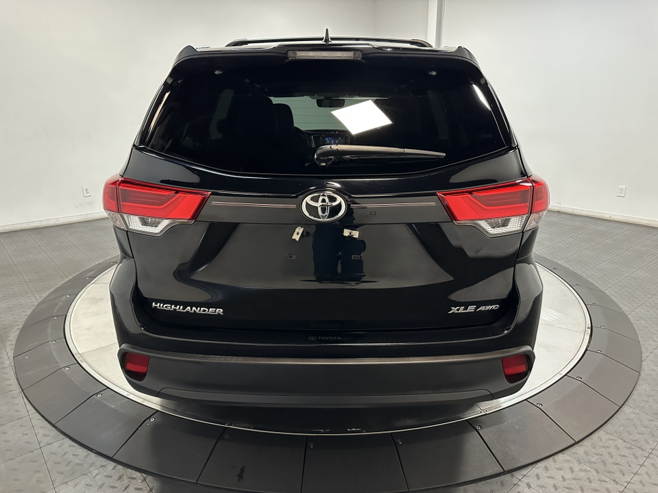 2018 Toyota Highlander XLE 11