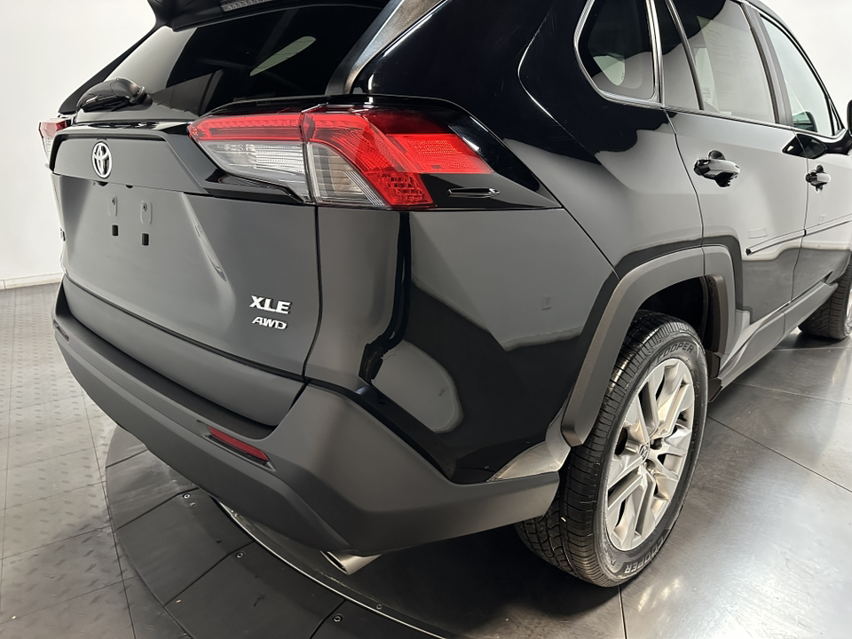 2022 Toyota RAV4 XLE Premium 14