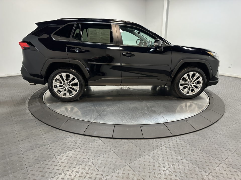 2022 Toyota RAV4 XLE Premium 15