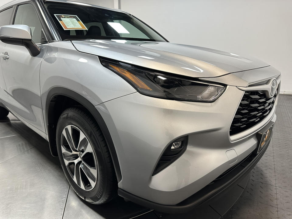 2022 Toyota Highlander XLE 3