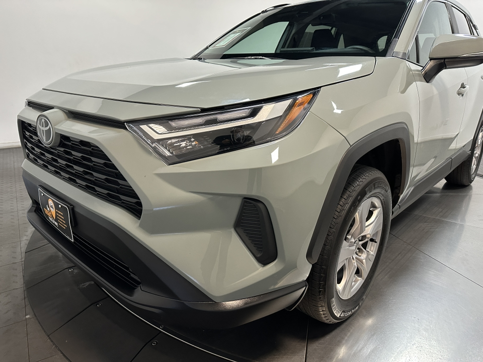 2023 Toyota RAV4 XLE 7