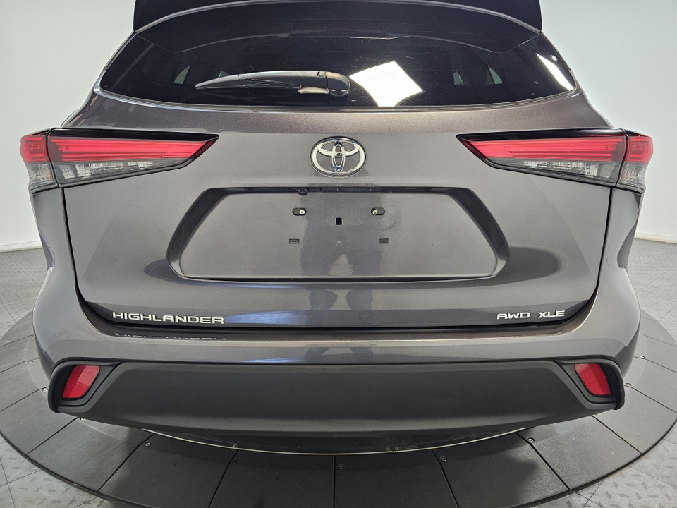 2021 Toyota Highlander XLE 12