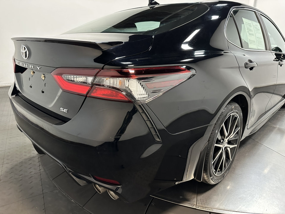 2021 Toyota Camry SE 14