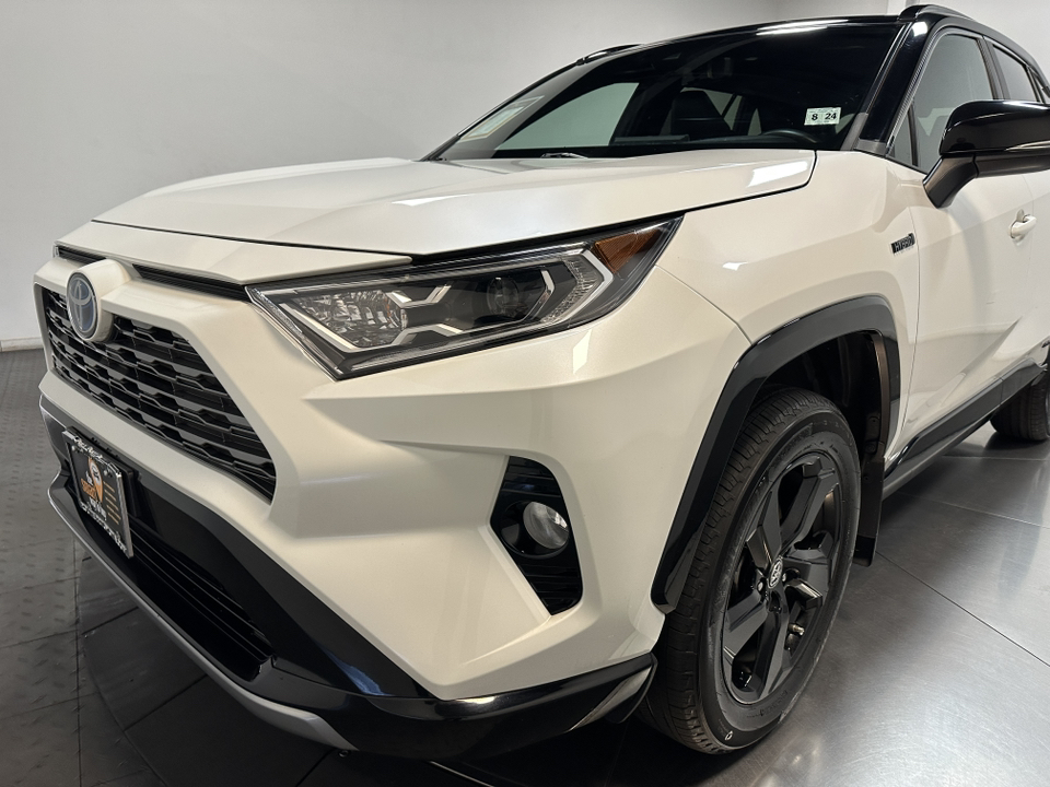 2019 Toyota RAV4 Hybrid XSE 7