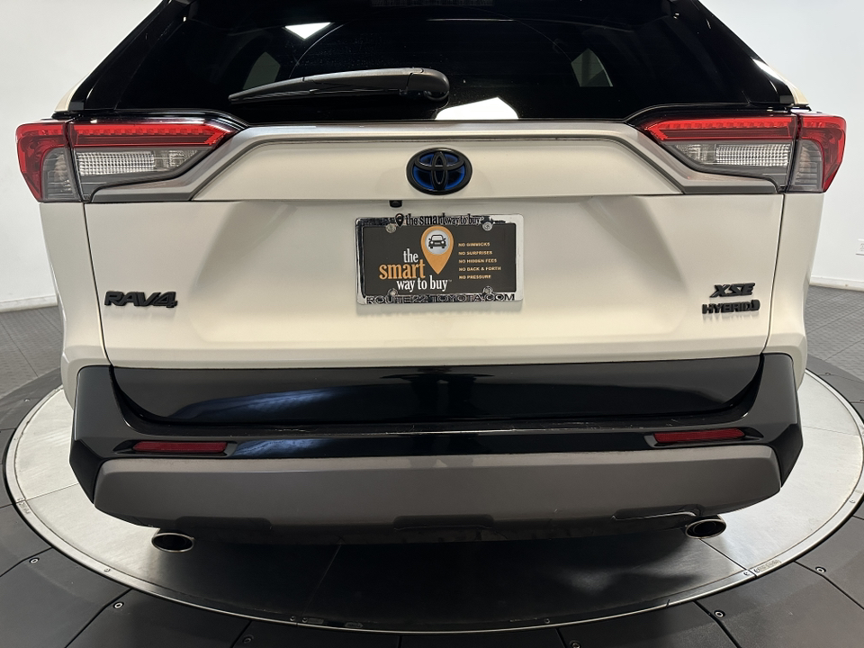 2019 Toyota RAV4 Hybrid XSE 12