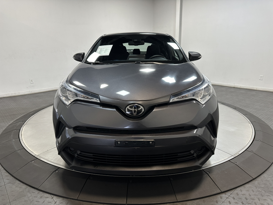 2019 Toyota C-HR LE 4