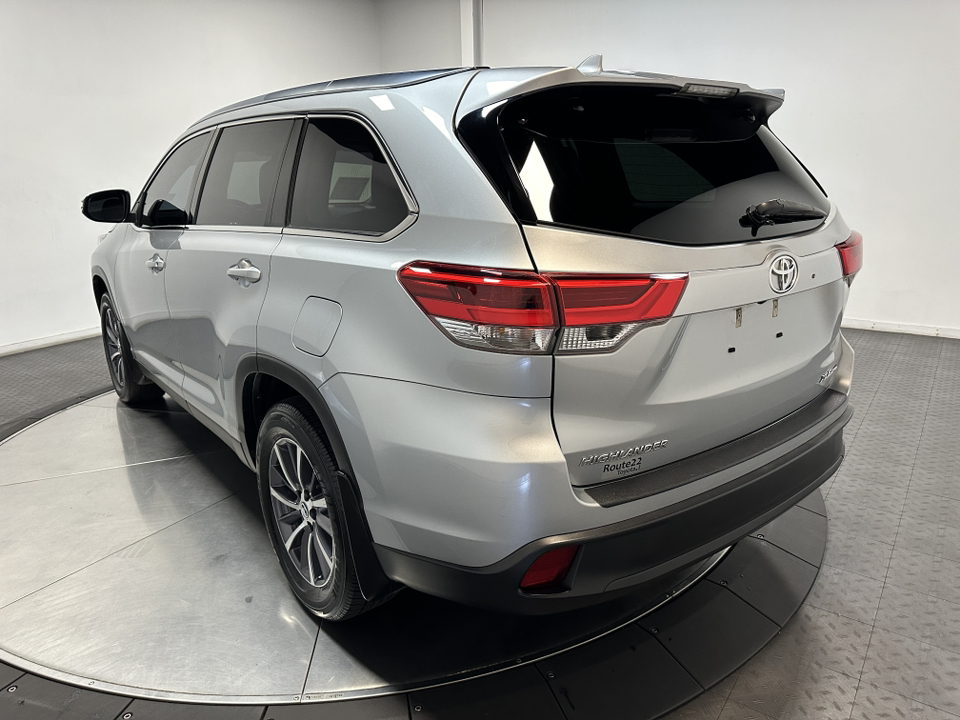 2019 Toyota Highlander XLE 9