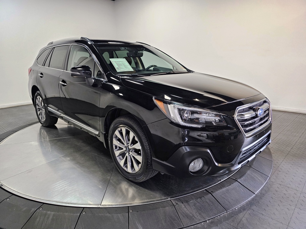 2018 Subaru Outback Touring 1