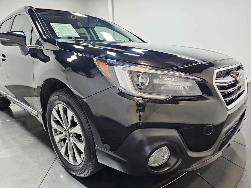 2018 Subaru Outback Touring 3