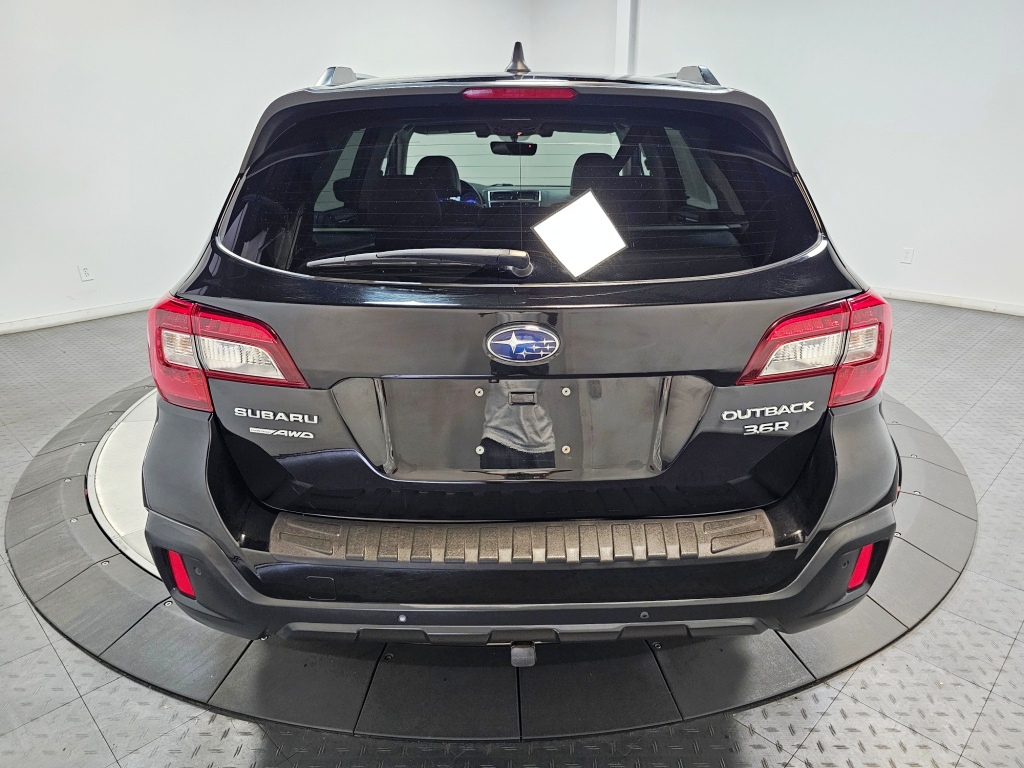 2018 Subaru Outback Touring 11