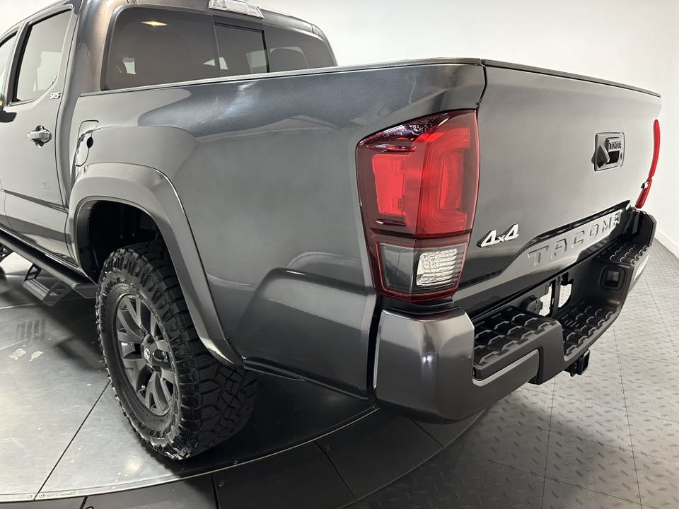 2023 Toyota Tacoma 4WD SR5 10