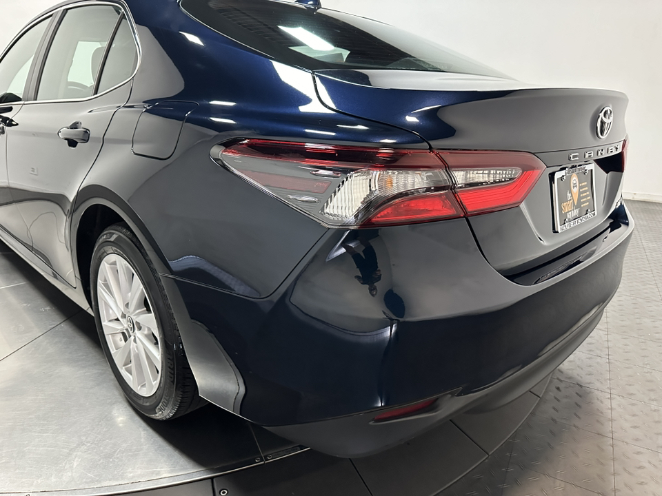 2021 Toyota Camry LE 10