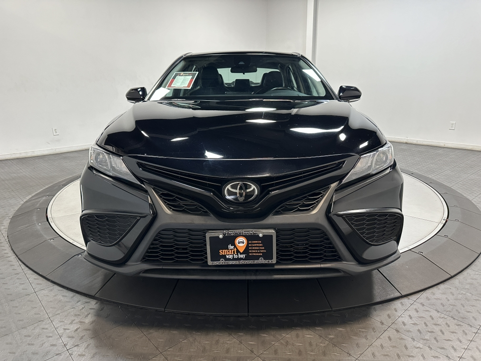 2022 Toyota Camry SE 4