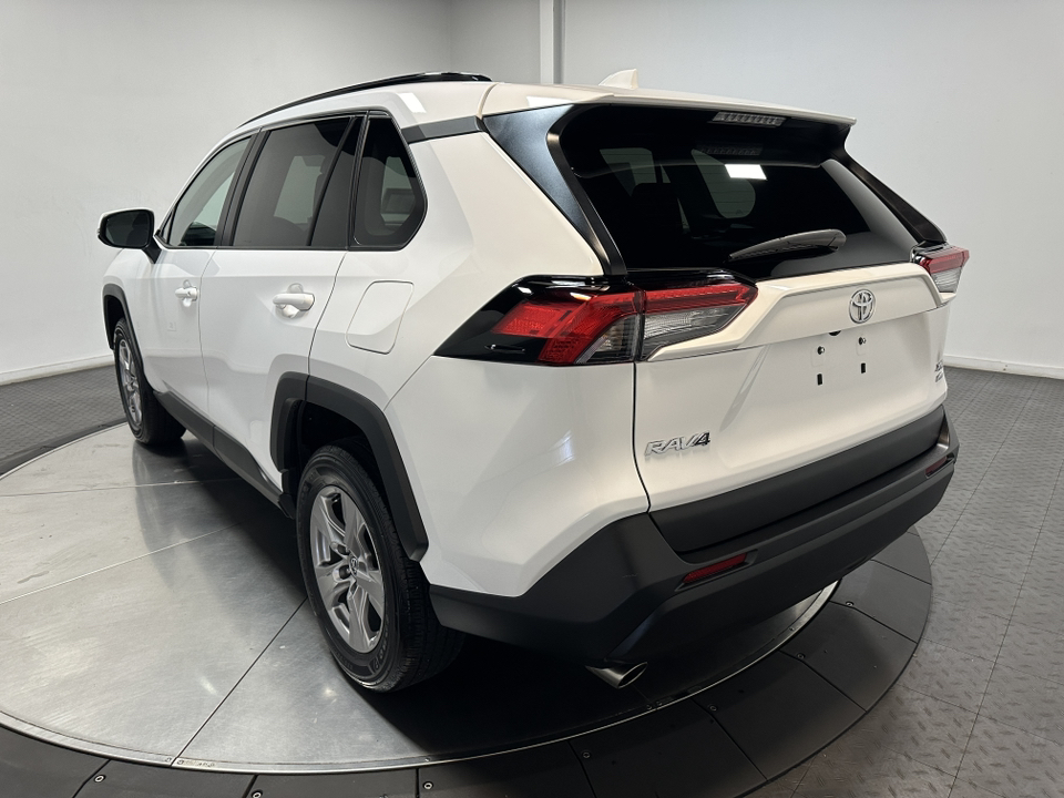 2023 Toyota RAV4 XLE 9