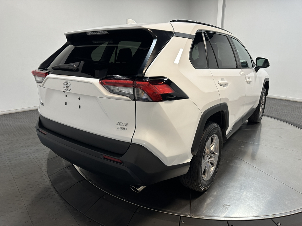 2023 Toyota RAV4 XLE 13