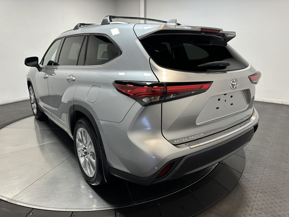 2023 Toyota Highlander Limited 9