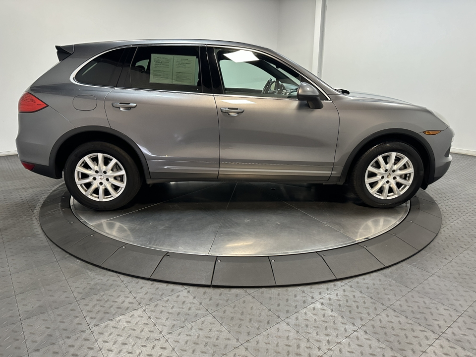 2013 Porsche Cayenne  9