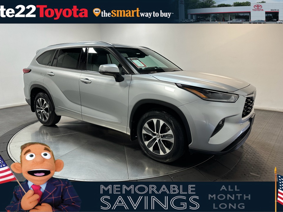 2021 Toyota Highlander XLE 1