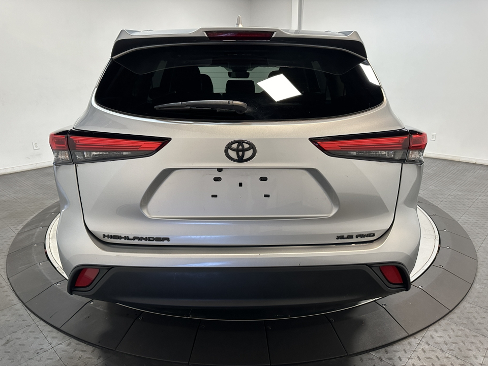 2021 Toyota Highlander XLE 11