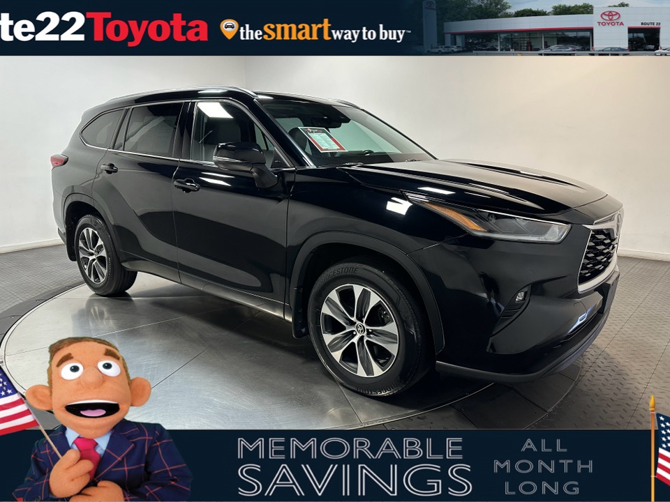 2021 Toyota Highlander XLE 1