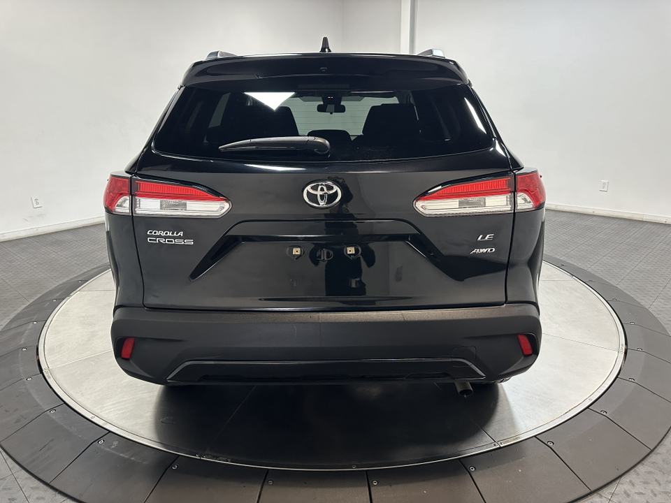 2022 Toyota Corolla Cross LE 11