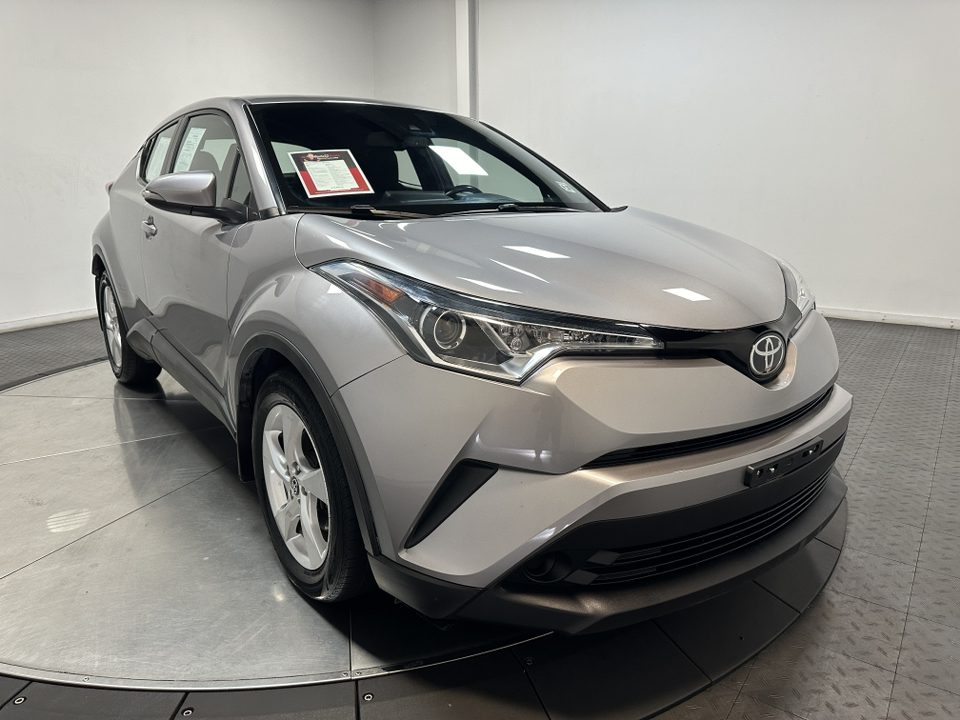 2018 Toyota C-HR XLE 2