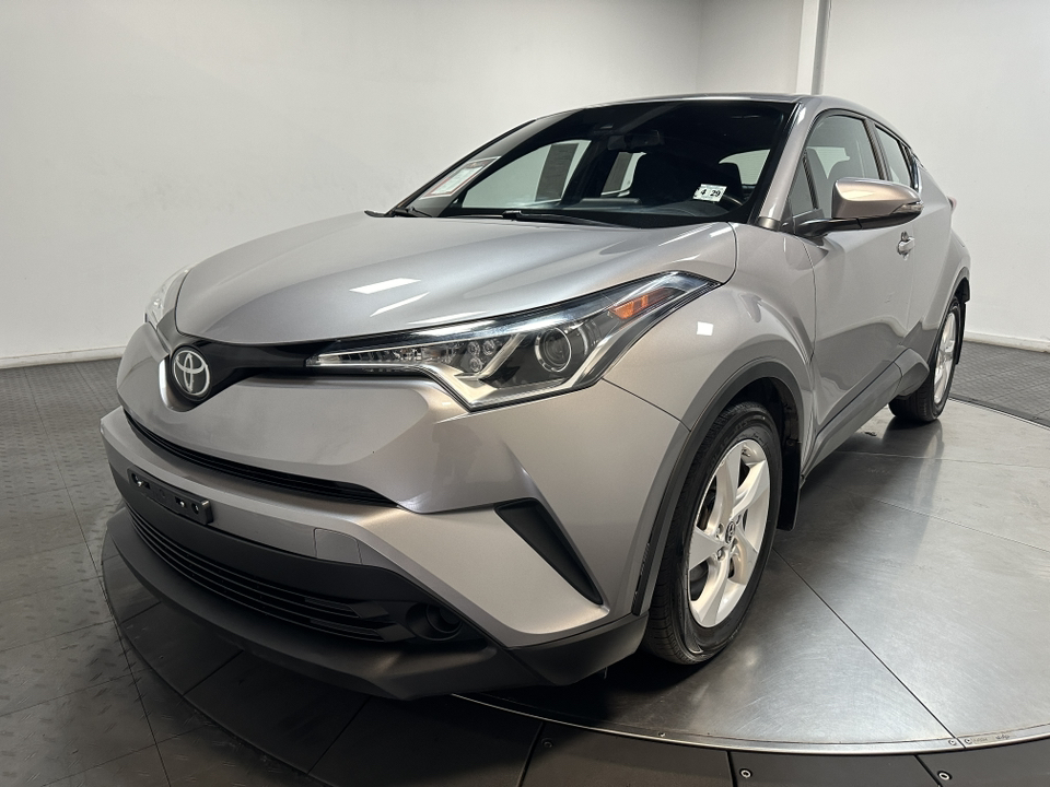 2018 Toyota C-HR XLE 6