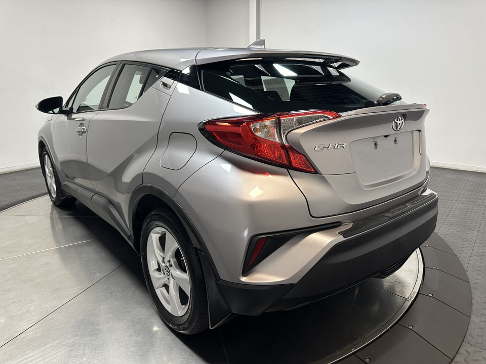 2018 Toyota C-HR XLE 9