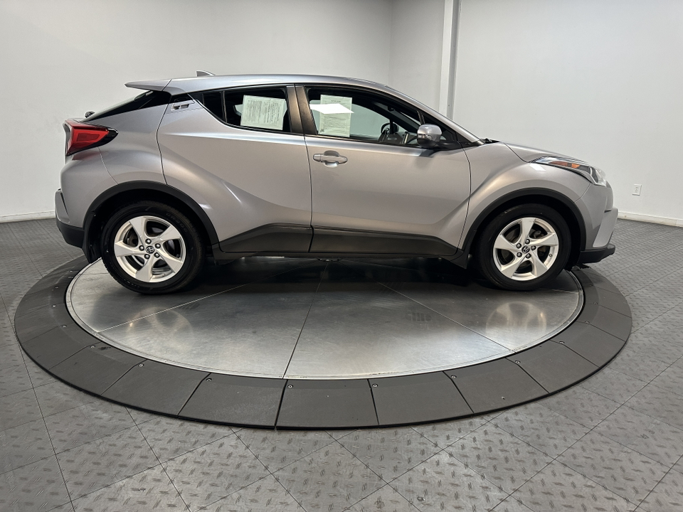 2018 Toyota C-HR XLE 15