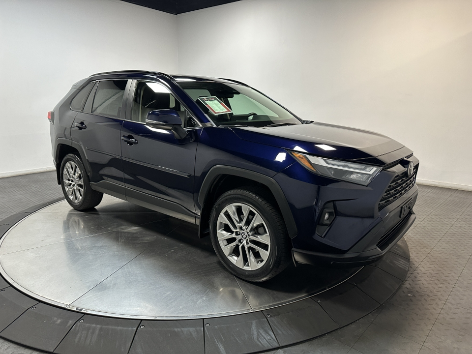 2022 Toyota RAV4 XLE Premium 1