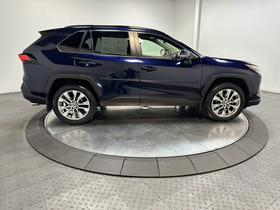 2022 Toyota RAV4 XLE Premium 15