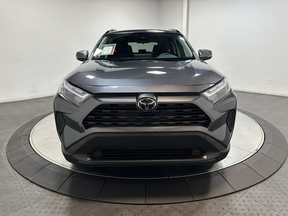 2022 Toyota RAV4 XLE 5