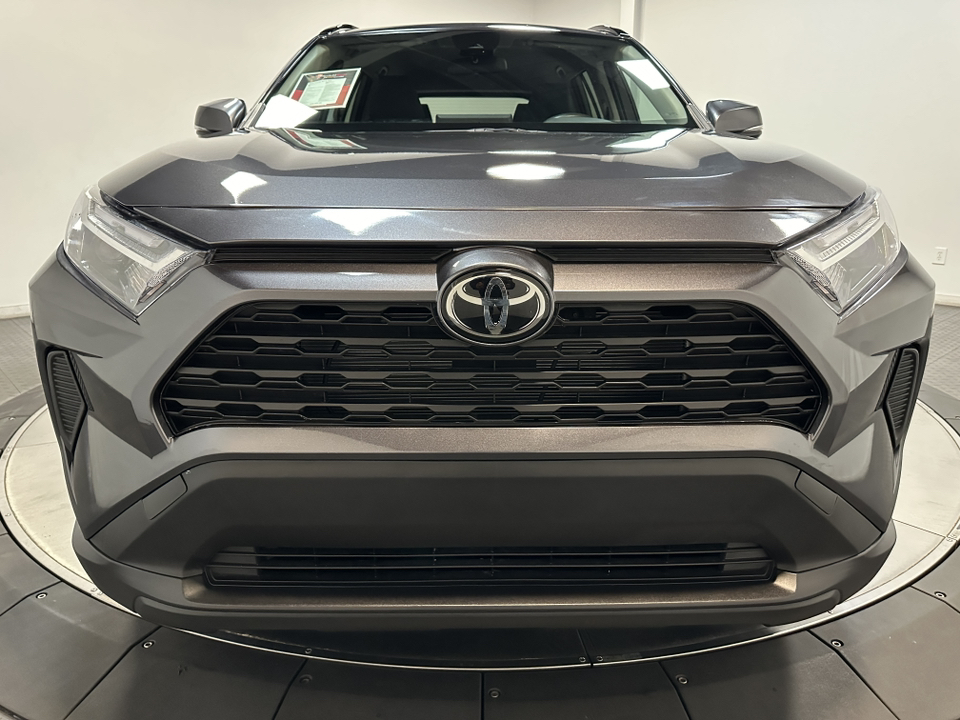 2022 Toyota RAV4 XLE 6