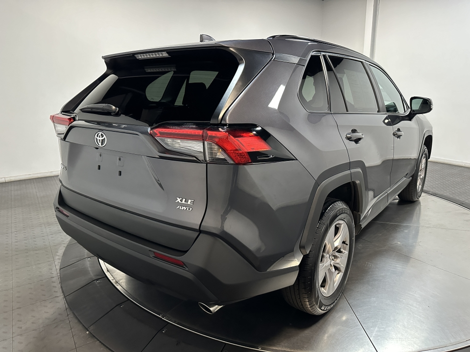 2022 Toyota RAV4 XLE 14