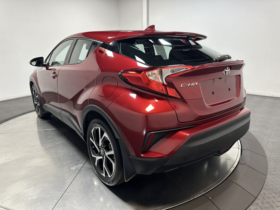 2018 Toyota C-HR XLE 8