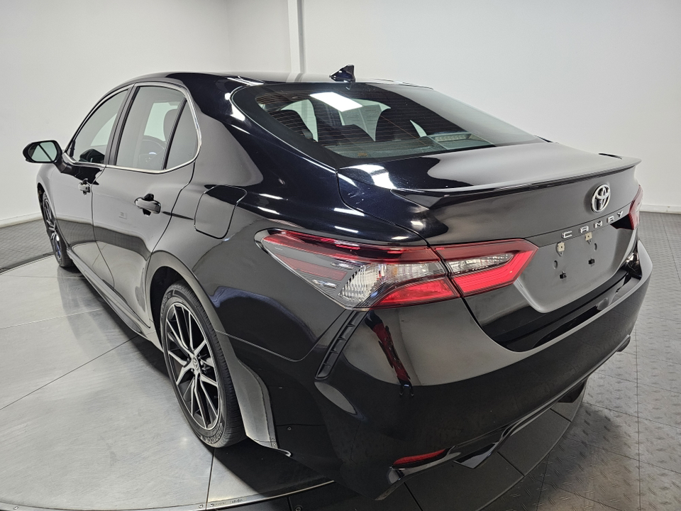 2023 Toyota Camry SE 9