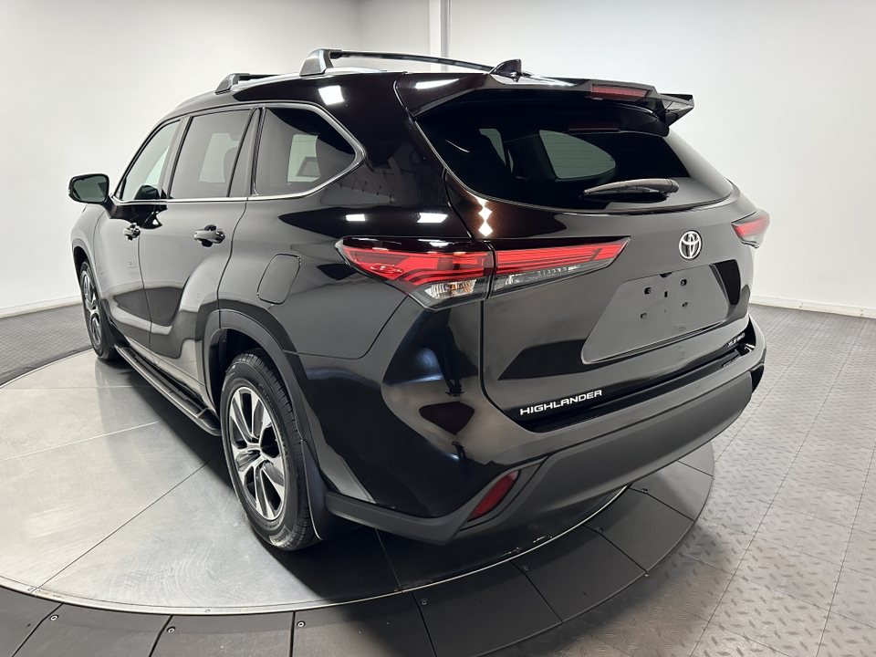 2021 Toyota Highlander XLE 9