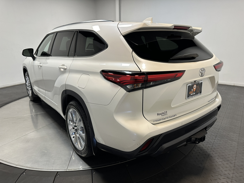 2021 Toyota Highlander Limited 9