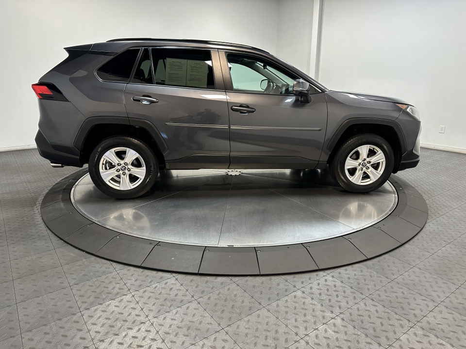 2021 Toyota RAV4 XLE 15