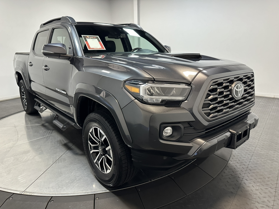 2022 Toyota Tacoma TRD Sport 2