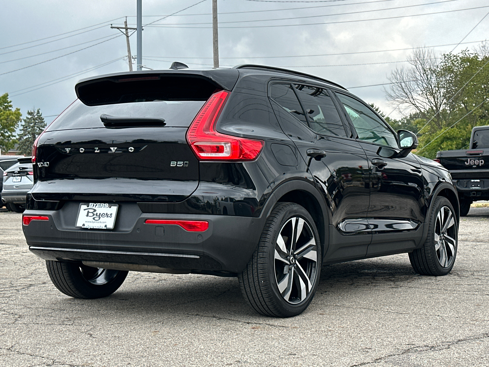 2023 Volvo XC40 Ultimate 3