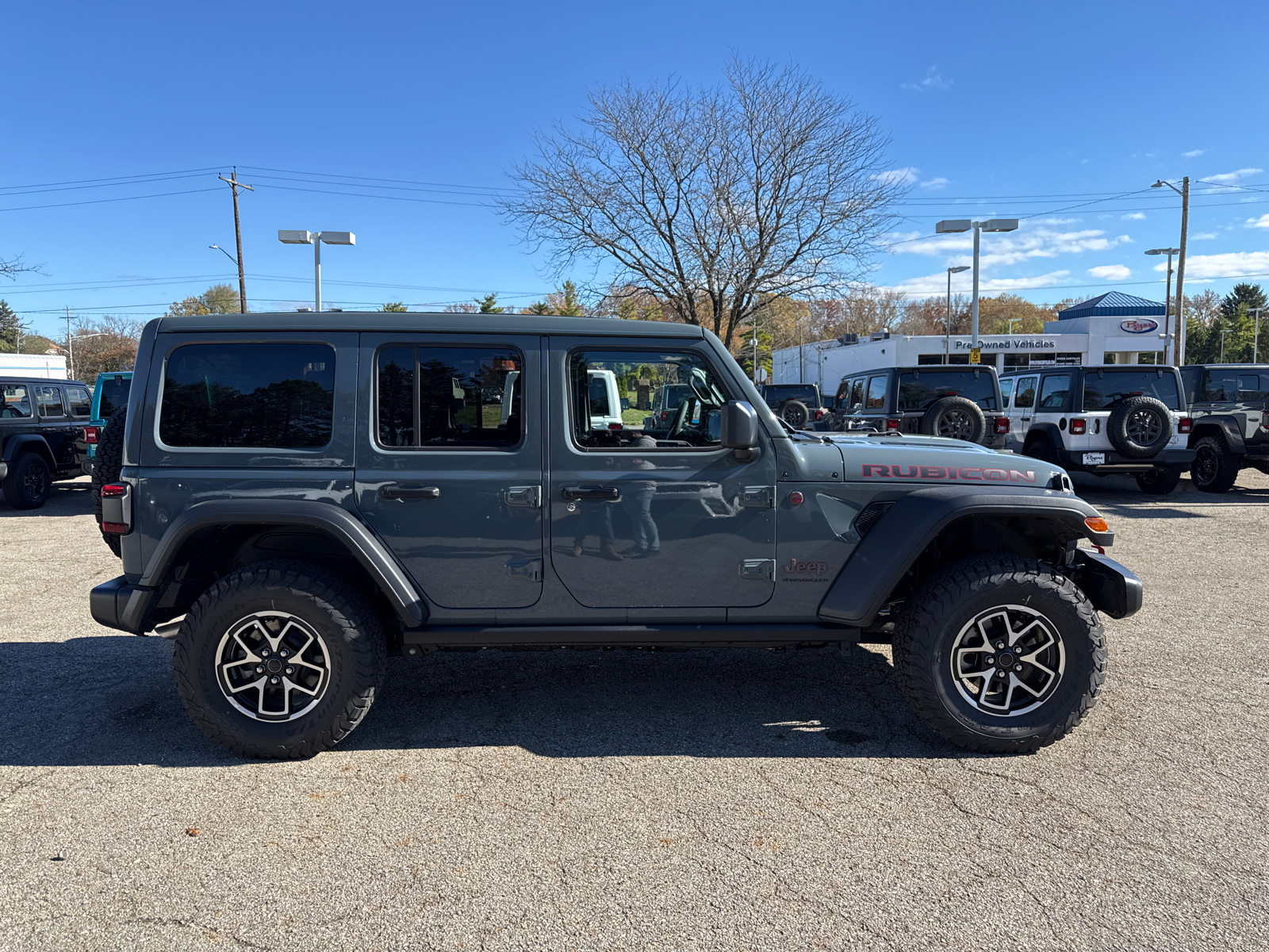 2024 Jeep Wrangler Rubicon 2